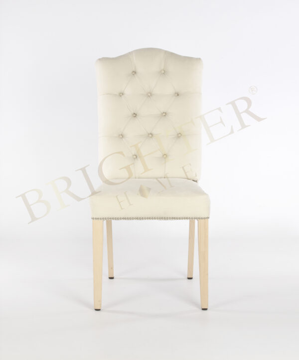 Sedia Sylvana beige con borchie - immagine 2