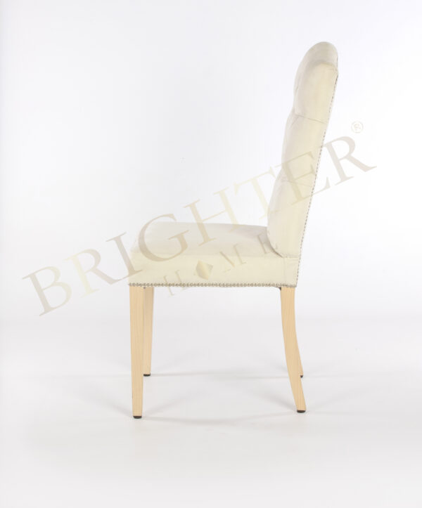 Sedia Sylvana beige con borchie - immagine 5